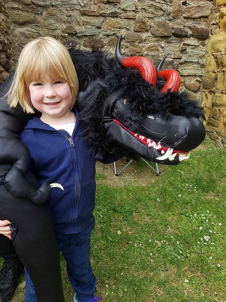 Child with black dragon at Hastings Castle